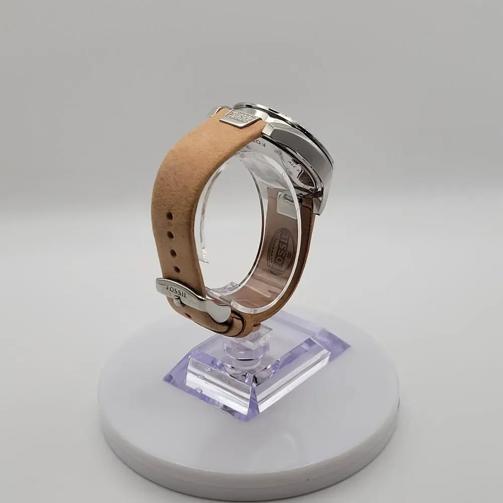 Fossil ES-3889 Womens Watch Crystal Bezel Silver Dial Tan Leather Strap New Batt